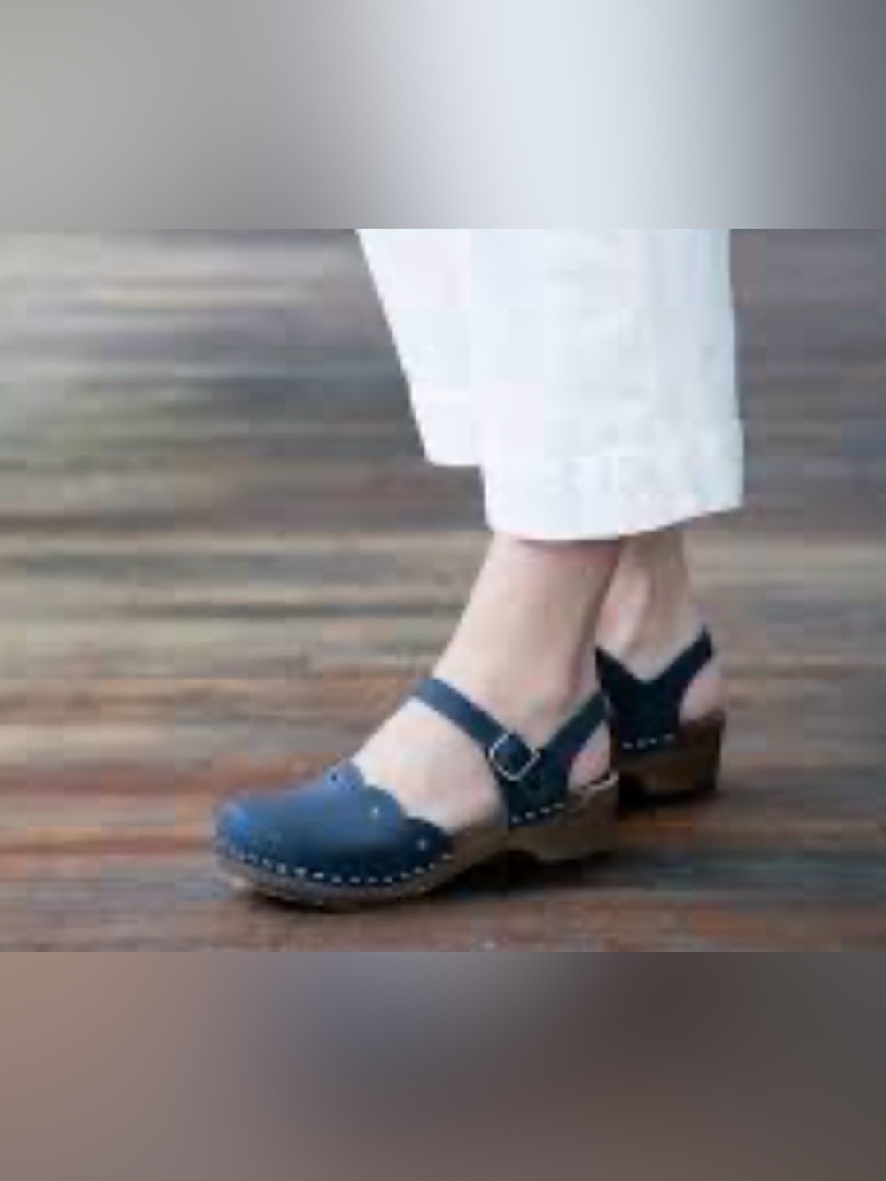 Sandgrens size 41 EUC